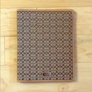 Coach Padfolio
